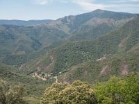 Valleraugue (30) Le hameau de Bertezène vu de la descente vers le col du Pas 12 juillet 2018